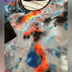 Mens Under Armour Velocity type shirt